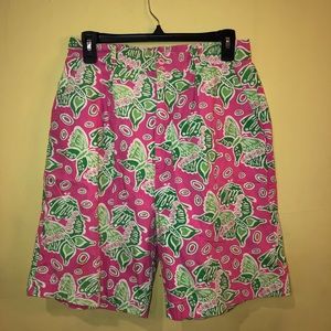 Size 14 Lilly Pulitzer pleated front shorts